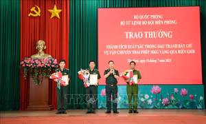 Khen thưởng các đơn vị ngăn chặn vụ vận chuyển trái phép 18kg vàng qua biên giới