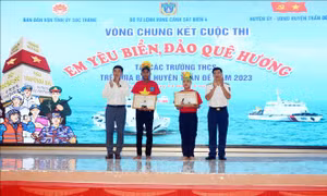 Lan tỏa tình yêu biển đảo đến với học sinh trên quê hương Sóc Trăng