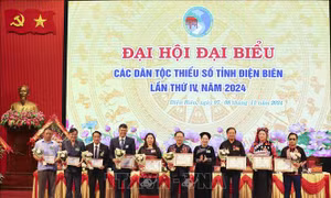 Đồng bào các dân tộc thiểu số phát huy truyền thống Điện Biên Phủ anh hùng