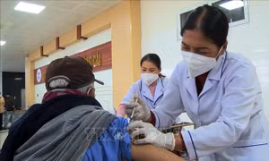 Quảng Ninh phấn đấu hoàn thành tiêm mũi 3 trước ngày 23/1 ​