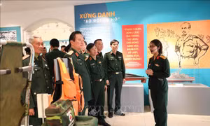 Triển lãm chuyên đề 'Thanh niên Quân đội - Vững bước dưới cờ Đảng'