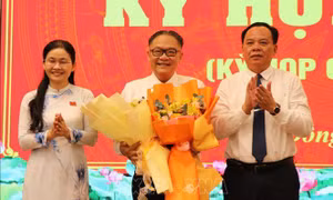 Phê chuẩn kết quả bầu Phó Chủ tịch UBND tỉnh Đồng Nai