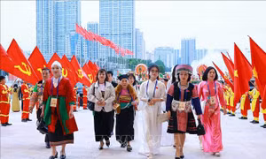 Các đại biểu đến dự Khai mạc Đại hội Thi đua yêu nước toàn quốc lần thứ XI