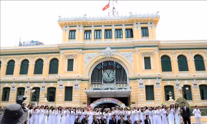 Bưu điện TP Hồ Chí Minh đứng thứ 2 trong số 11 bưu điện đẹp nhất thế giới