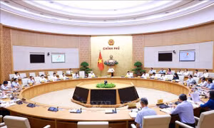 Nghị quyết phiên họp chuyên đề về xây dựng pháp luật tháng 8