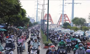 Thành phố Hồ Chí Minh: Ùn ứ nhiều tuyến cửa ngõ trong ngày đầu tuần sau nghỉ lễ
