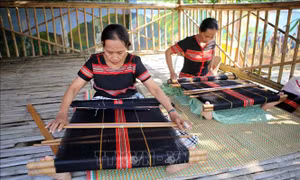 Bảo tồn, phát huy văn hóa đồng bào dân tộc Cơ Tu
