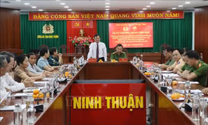 Đẩy mạnh phong trào khuyến học, khuyến tài trong lực lượng Công an nhân dân