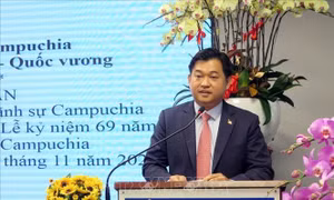 Họp mặt kỷ niệm lần thứ 69 Ngày Độc lập Vương quốc Campuchia
