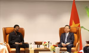Đồng chí Nguyễn Thanh Nghị tiếp lãnh đạo các chính đảng và tổ chức hữu nghị Sri Lanka