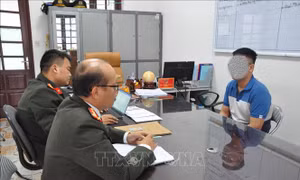 Bắt đối tượng lập nhóm 'gái gọi, pháo hoa Tết' để lừa đảo, chiếm đoạt tài sản