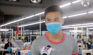 Tặng Bằng khen cho anh Nguyễn Đức Chính dũng cảm cứu người