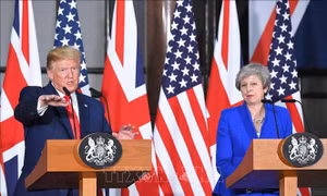 Tổng thống Mỹ D.Trump kết thúc chuyến thăm Vương quốc Anh 