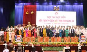 Bà Nguyễn Thị Thu Trinh đắc cử Chủ tịch Ủy ban MTTQ Việt Nam tỉnh Long An