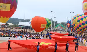 Đắk Lắk khai mạc hoạt động khinh khí cầu