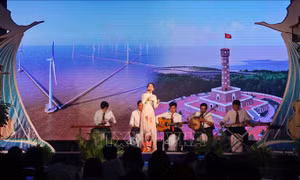 Bế mạc Liên hoan nghệ thuật Đờn ca tài tử Nam Bộ lần thứ XVI