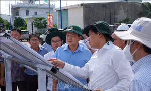 Phó Thủ tướng Lê Minh Khái đôn đốc tiến độ các dự án tại Cần Thơ