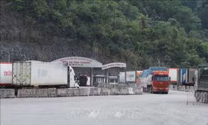 Lạng Sơn giữ nhịp thông quan hàng hóa xuất nhập khẩu trong dịp 30/4 và 1/5