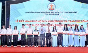Tạo động lực cho học sinh có hoàn cảnh khó khăn vươn lên
