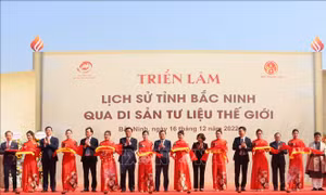 Triển lãm 'Lịch sử tỉnh Bắc Ninh qua di sản tư liệu thế giới'