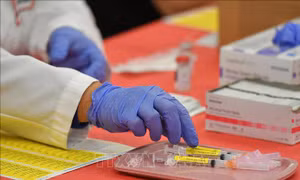 Moderna thử nghiệm lâm sàng vaccine ngừa virus HIV sử dụng công nghệ mRNA