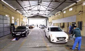 Nhiều trung tâm đăng kiểm hoãn khai xuân, ưu tiên phục vụ người dân