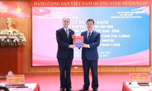 Ra mắt cuốn sách '65 năm vun đắp tình hữu nghị thủy chung, mẫu mực Việt Nam - Cuba'