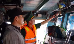 Khắc phục 'thẻ vàng' IUU: Quản lý, giám sát chặt hoạt động tàu cá