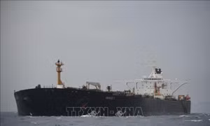 Mỹ trừng phạt siêu tàu chở dầu Adrian Darya 1 của Iran