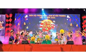 Trung thu 2022: Chương trình 'Đêm hội trăng rằm - San sẻ yêu thương' 