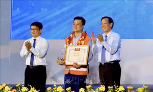 Chủ tịch nước tặng thưởng Huân chương Dũng cảm cho 'thủ lĩnh' nhóm cứu hộ FAS Angel
