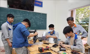 Dồn lực tiếp sức để người dân thành phố Huế sớm gượng dậy sau lũ lớn