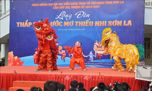 Trung thu 2022: Lồng đèn thắp sáng ước mơ thiếu nhi Sơn La 