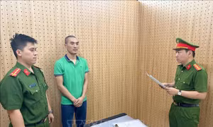 Khởi tố nguyên cán bộ ngân hàng về tội lừa đảo chiếm đoạt tài sản