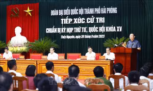 Chủ tịch Quốc hội Vương Đình Huệ giải đáp các ý kiến quan tâm của cử tri Hải Phòng