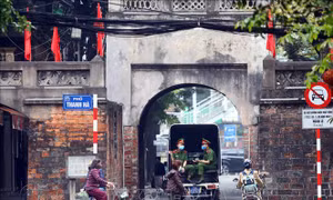 Tiếp tục thực hiện nghiêm cách ly toàn xã hội, tuyệt đối không lơi lỏng, chủ quan