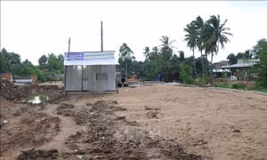 Xác minh việc hàng nghìn khối cát phục vụ công trình đầu tư công bị bán ra ngoài