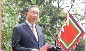 'Đã chọn con đường dựng xây đất nước phồn vinh thì không được nản lòng trước khó khăn'