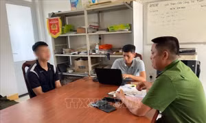 Bắt giữ nhanh đối tượng cướp tiệm vàng tại Đắk Lắk