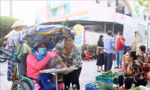'Phiên chợ 0 đồng' - Lan tỏa tình yêu thương và sẻ chia 