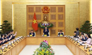 Thủ tướng chủ trì toạ đàm với các doanh nghiệp Trung Quốc