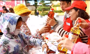 Tết nhân ái đến với người nghèo