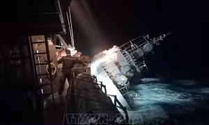 Thái Lan: Giải cứu thêm 1 thủy thủ trong vụ đắm tàu hải quân 