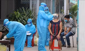 Trà Vinh: Bảo vệ người thuộc nhóm nguy cơ cao mắc COVID-19