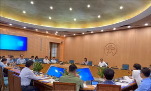 Chủ tịch UBND TP Hà Nội Trần Sỹ Thanh: Cần linh hoạt ứng phó phù hợp với tình hình lũ lụt