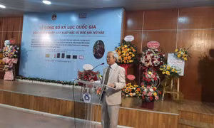 Nghệ sỹ nhiếp ảnh Vũ Hải nhận Kỷ lục Quốc gia 'Người được nhiều giải thưởng triển lãm ảnh thế giới nhất'