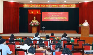 Nâng cao chất lượng đội ngũ giảng viên lý luận chính trị cấp huyện
