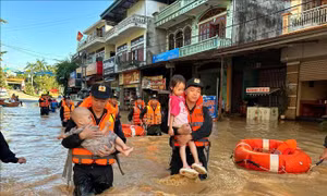 Công an Lạng Sơn ứng trực đảm bảo tuyệt đối an toàn cho người dân