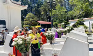 Khu di tích Ngã ba Đồng Lộc đón hàng vạn du khách đến tri ân