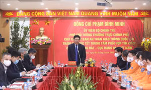 Phó Thủ tướng Phạm Bình Minh thăm, chúc Tết các đơn vị nhân dịp đầu Xuân